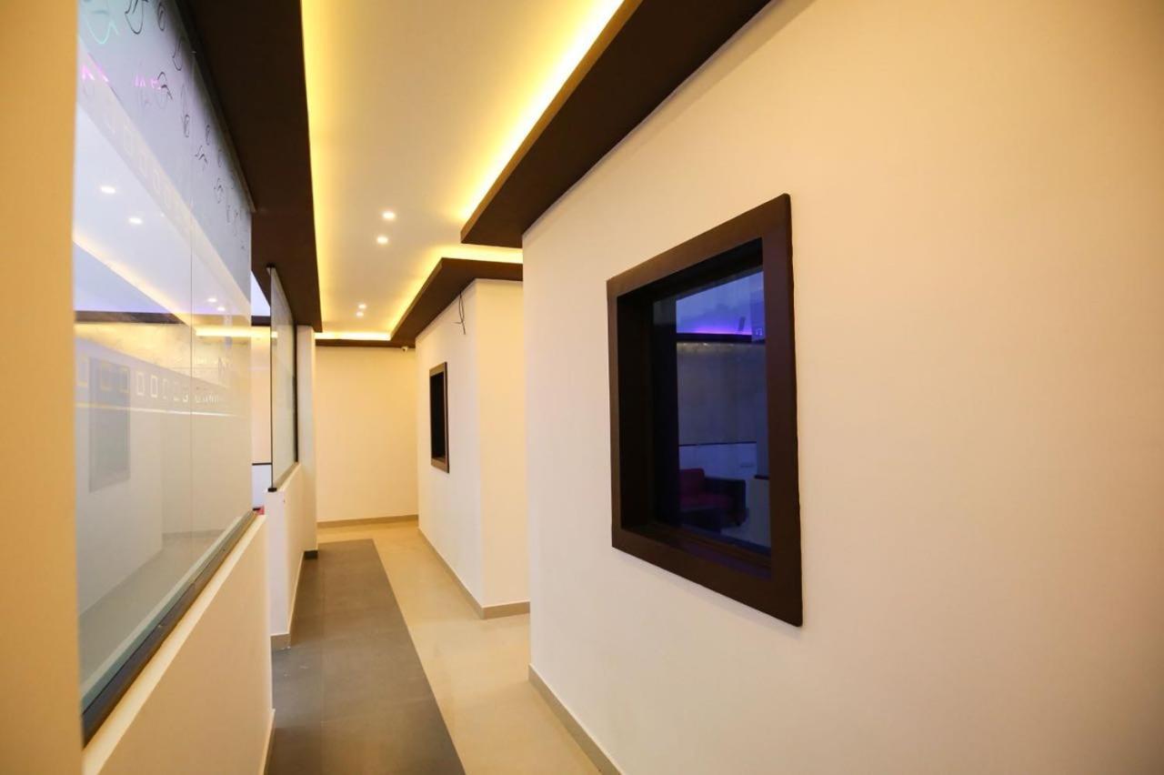 Hotel Railview Residency Alappuzha Esterno foto