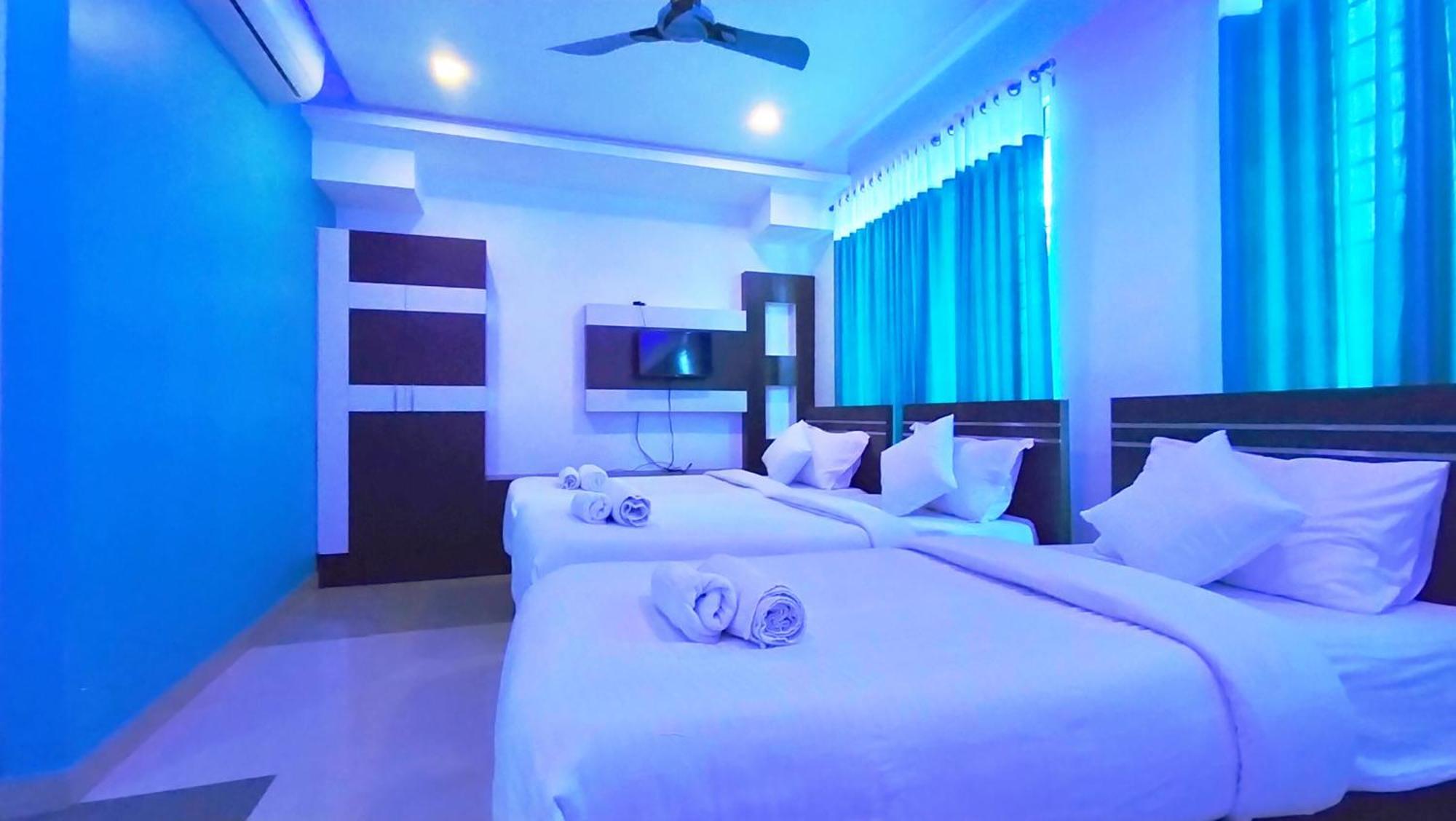 Hotel Railview Residency Alappuzha Esterno foto
