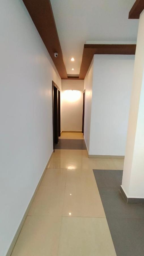 Hotel Railview Residency Alappuzha Esterno foto